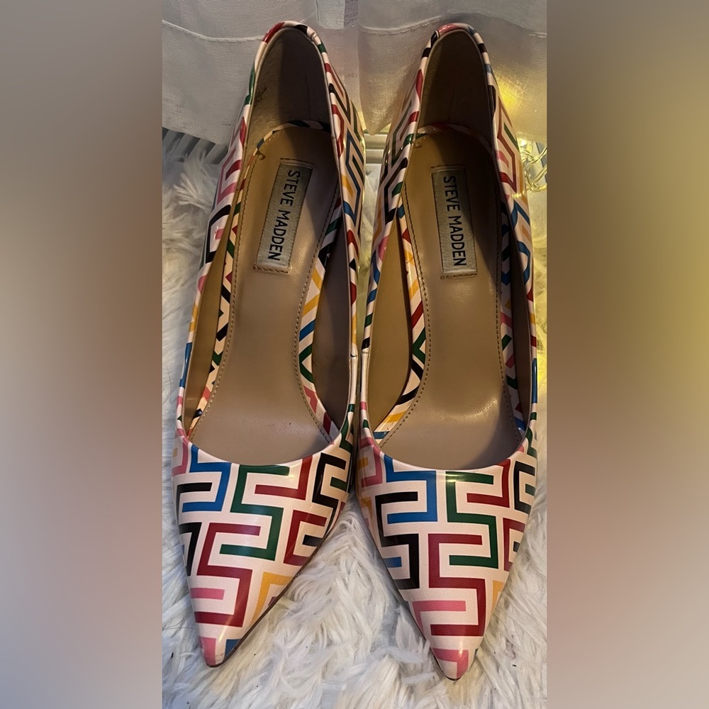 Steve Madden Colorful Geometric Heels